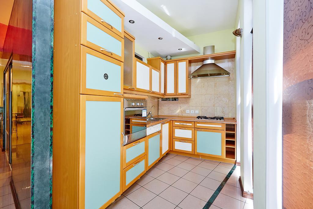 Apartment Deribasovskaya With Jacuzzi Odessa Exteriör bild