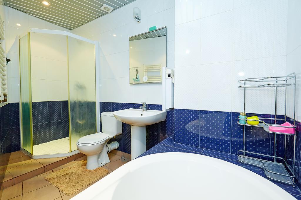 Apartment Deribasovskaya With Jacuzzi Odessa Exteriör bild